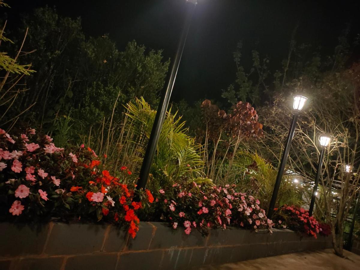 Silver Spruce Entire Nature Villa Kotagiri Exterior foto